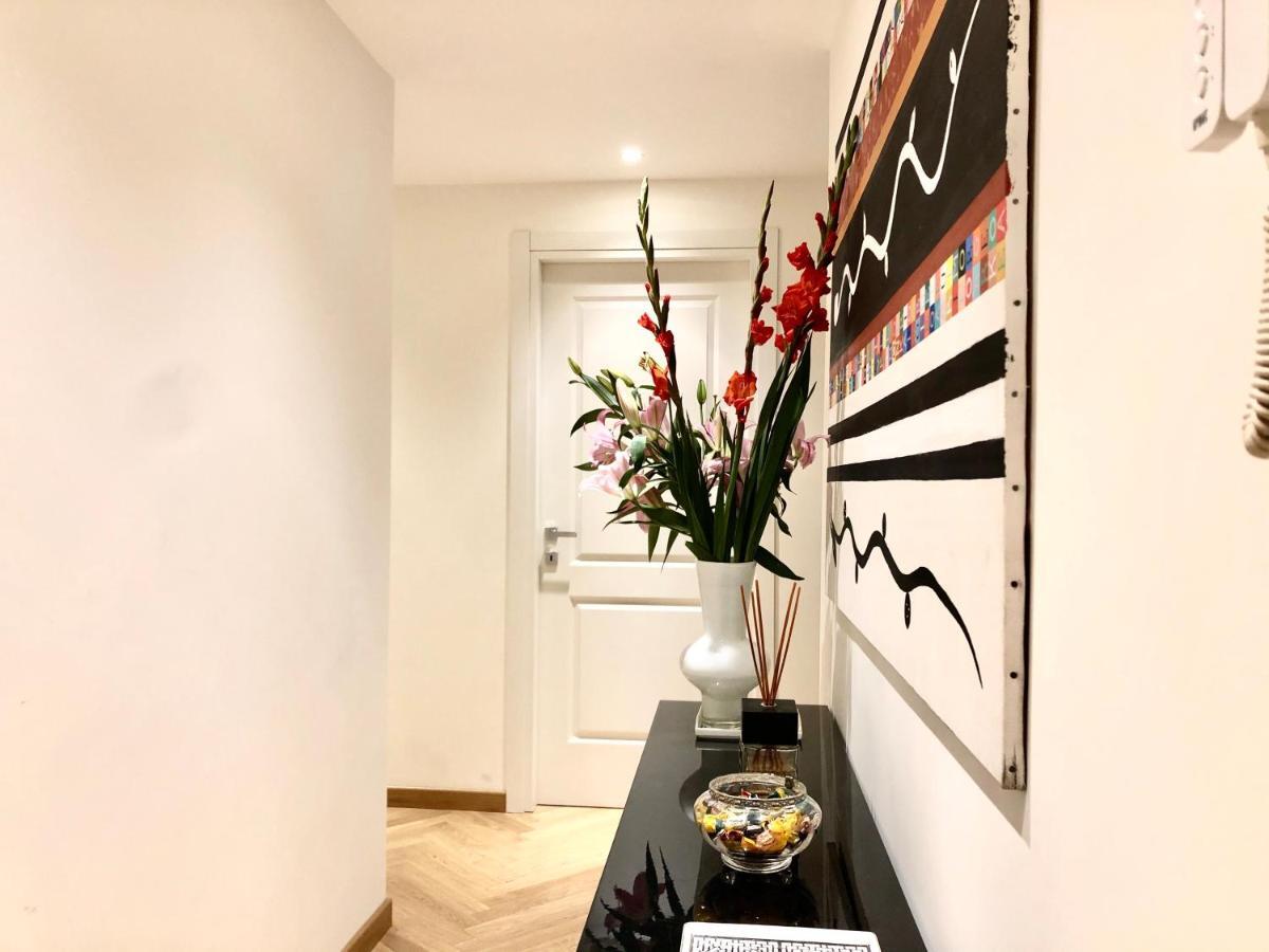 Apartmán Opera Luxury Rosmini Řím Exteriér fotografie